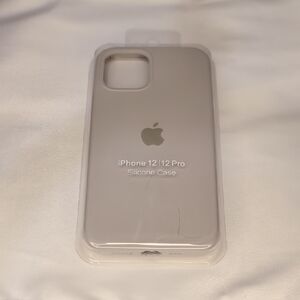 Apple iPhone 12/12 Pro Silicone Case - Cream